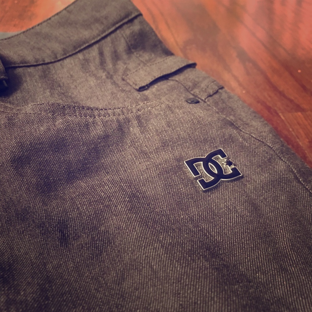 DC Snowboarding Pants - Large